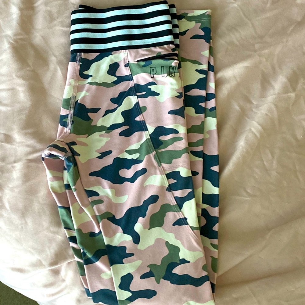 PINK Leggings